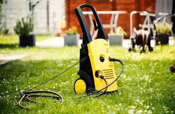 Best Animal Enclosure Cleaning  in Lorenzo, TX